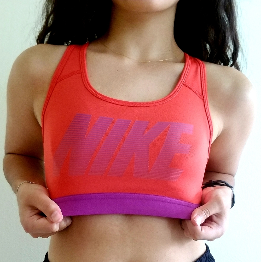 NIKE sports bra